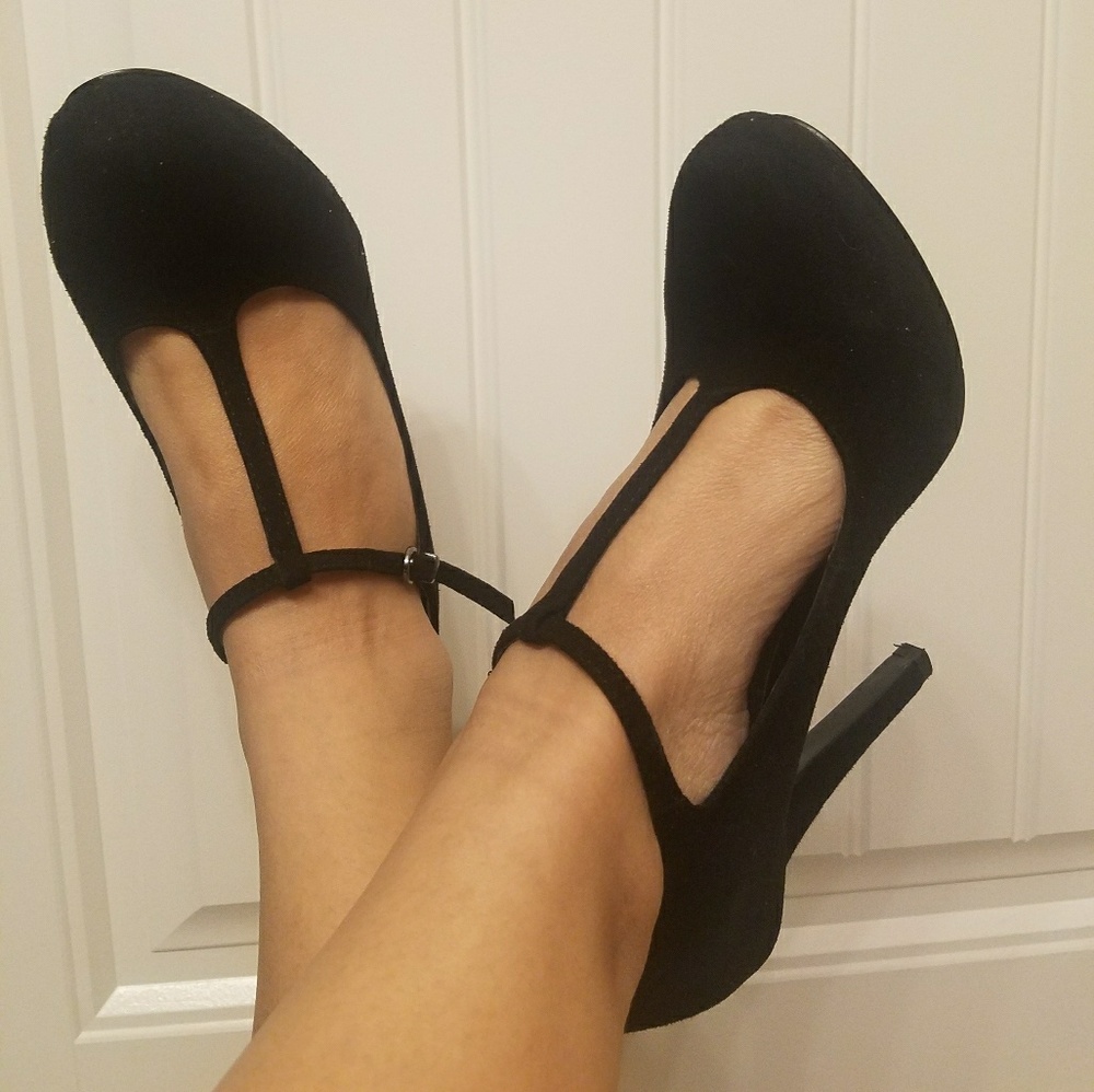 Guess high heels